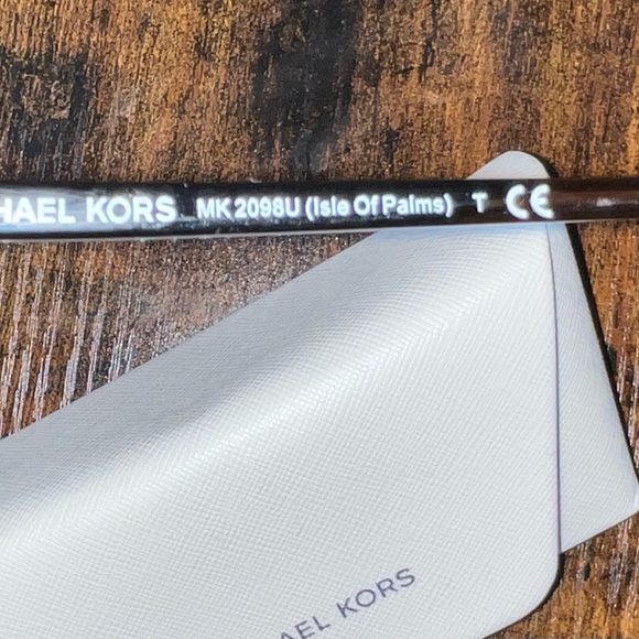 Michael Kors Tortoise shell isle of psalms sunglasses - Picture 4 of 6